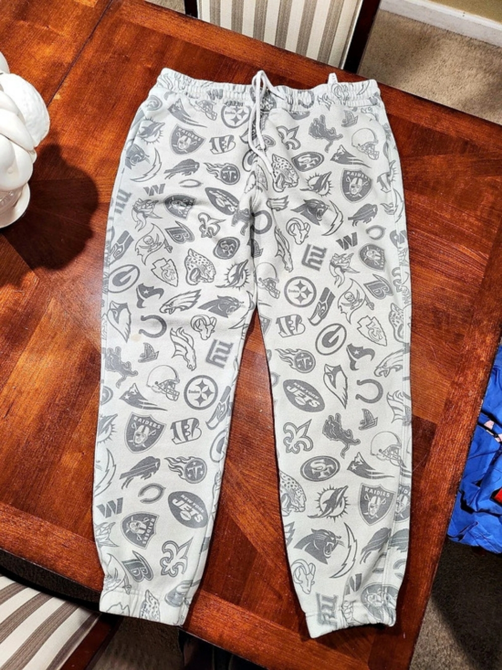 NFL Hollister Team Apparel NFL All-Over Team Logo Fleece Jogger Sweatpants XL